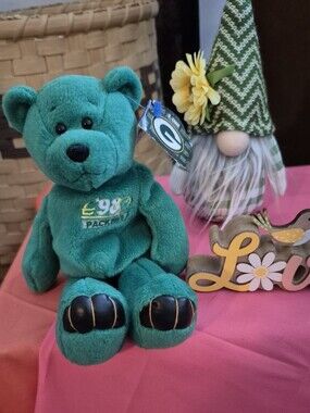 BRETT FAVRE Green Plush Collectible Bear with Team Tag Green Bay Giants
